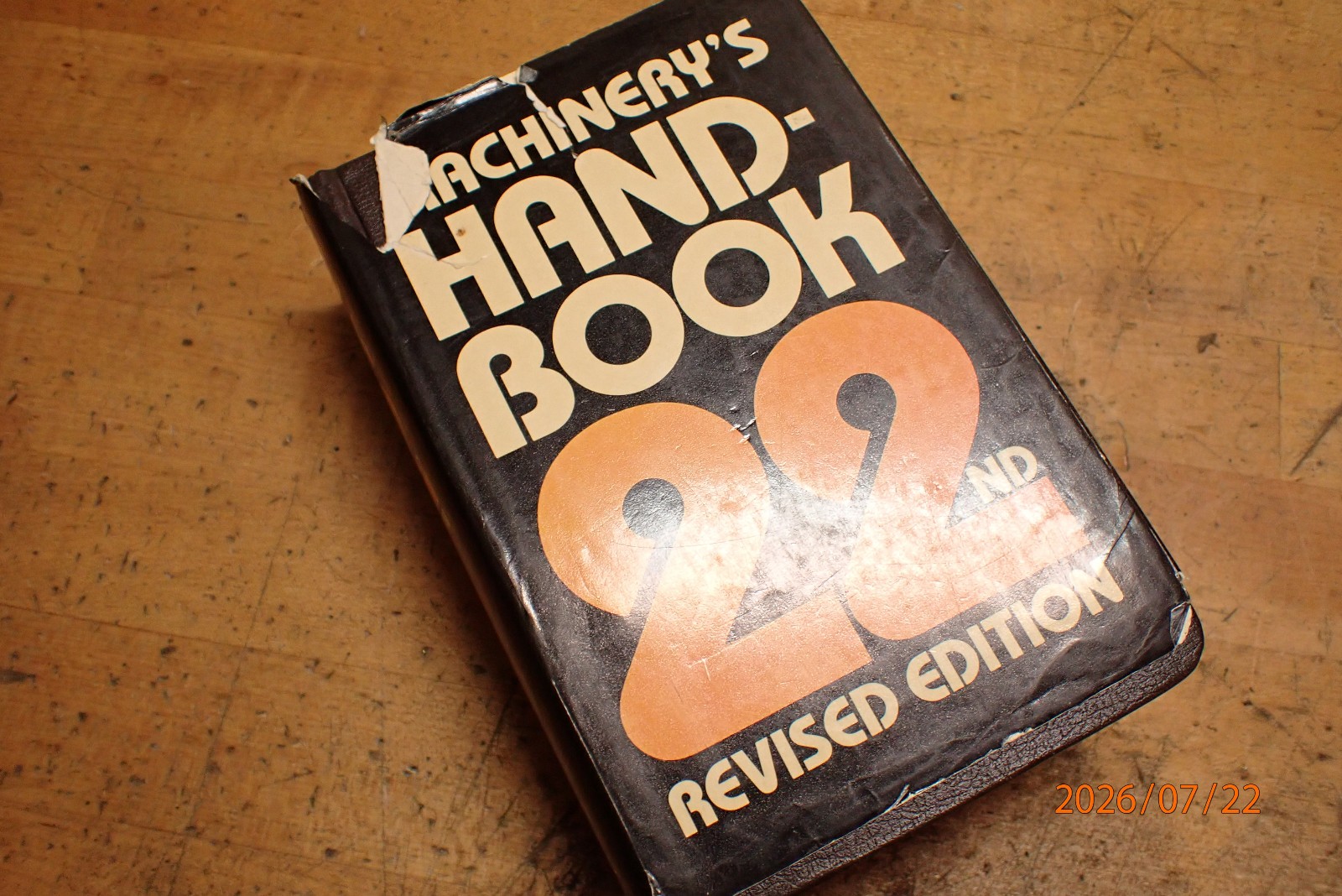 LOT 75: VINTAGE MACHINERY’S HANDBOOK MACHINIST BOOK