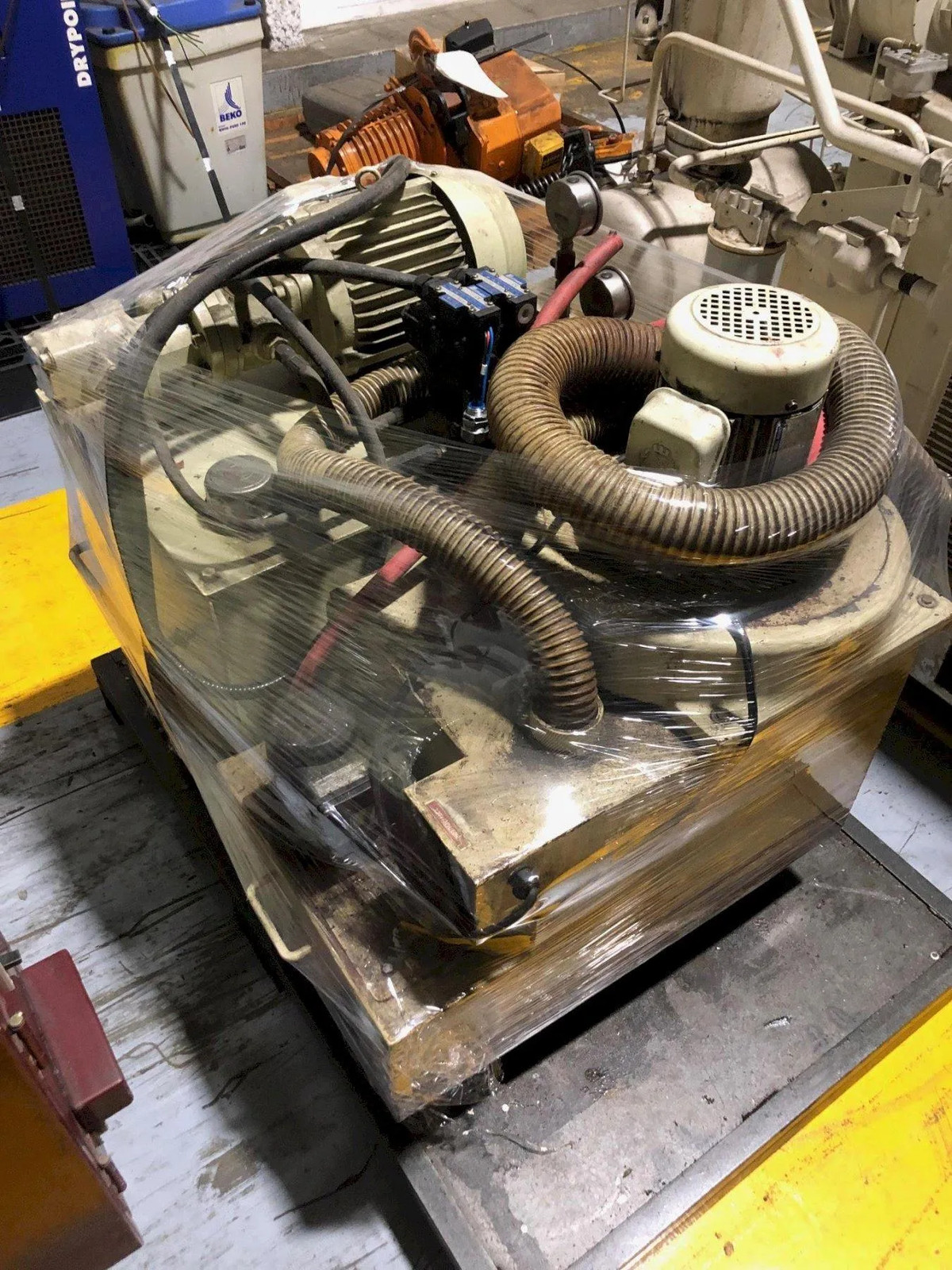 10″ X 20″ ACER HYDRAULIC SURFACE GRINDER