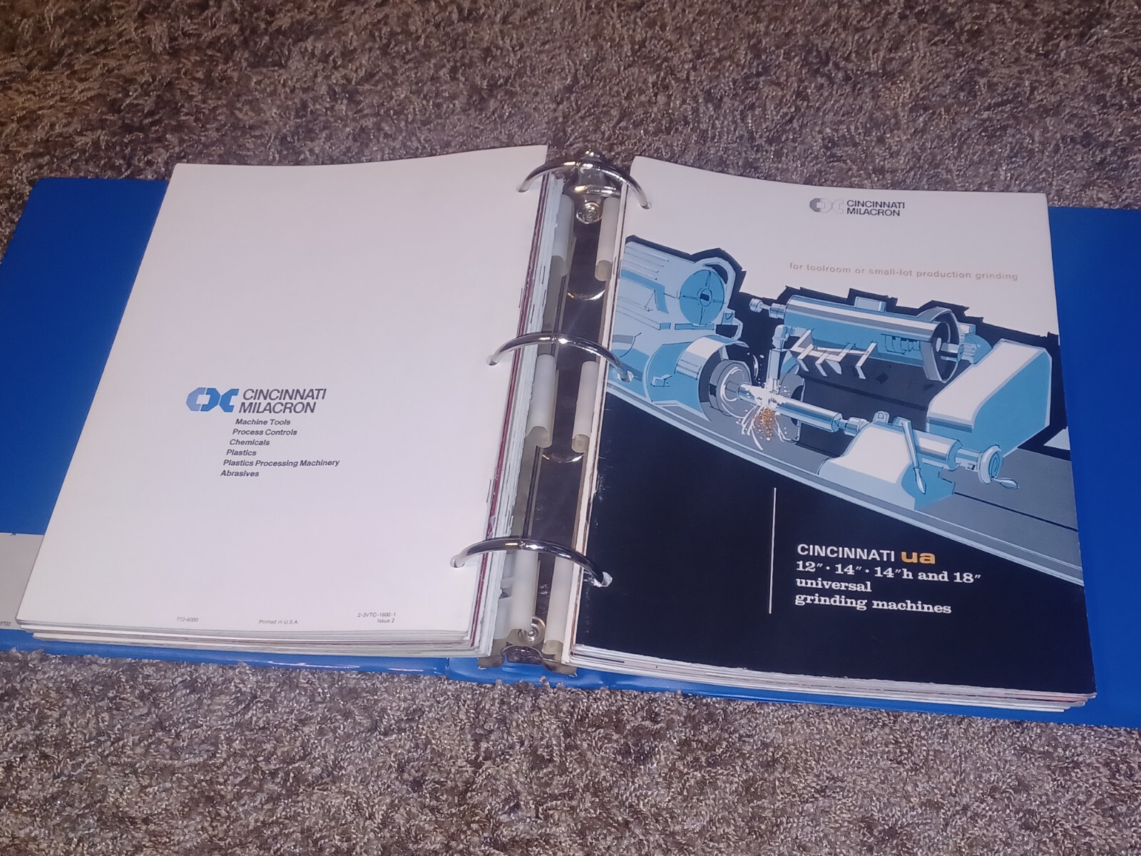 1975 CINCINNATI MILACRON MACHINE COMPANY salesman Tool Binder BOOK CATALOG LOT