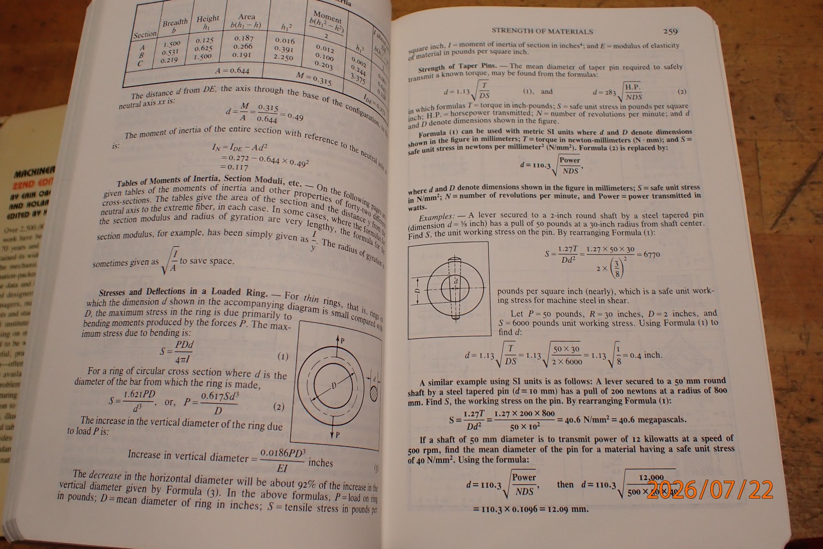 LOT 75: VINTAGE MACHINERY’S HANDBOOK MACHINIST BOOK
