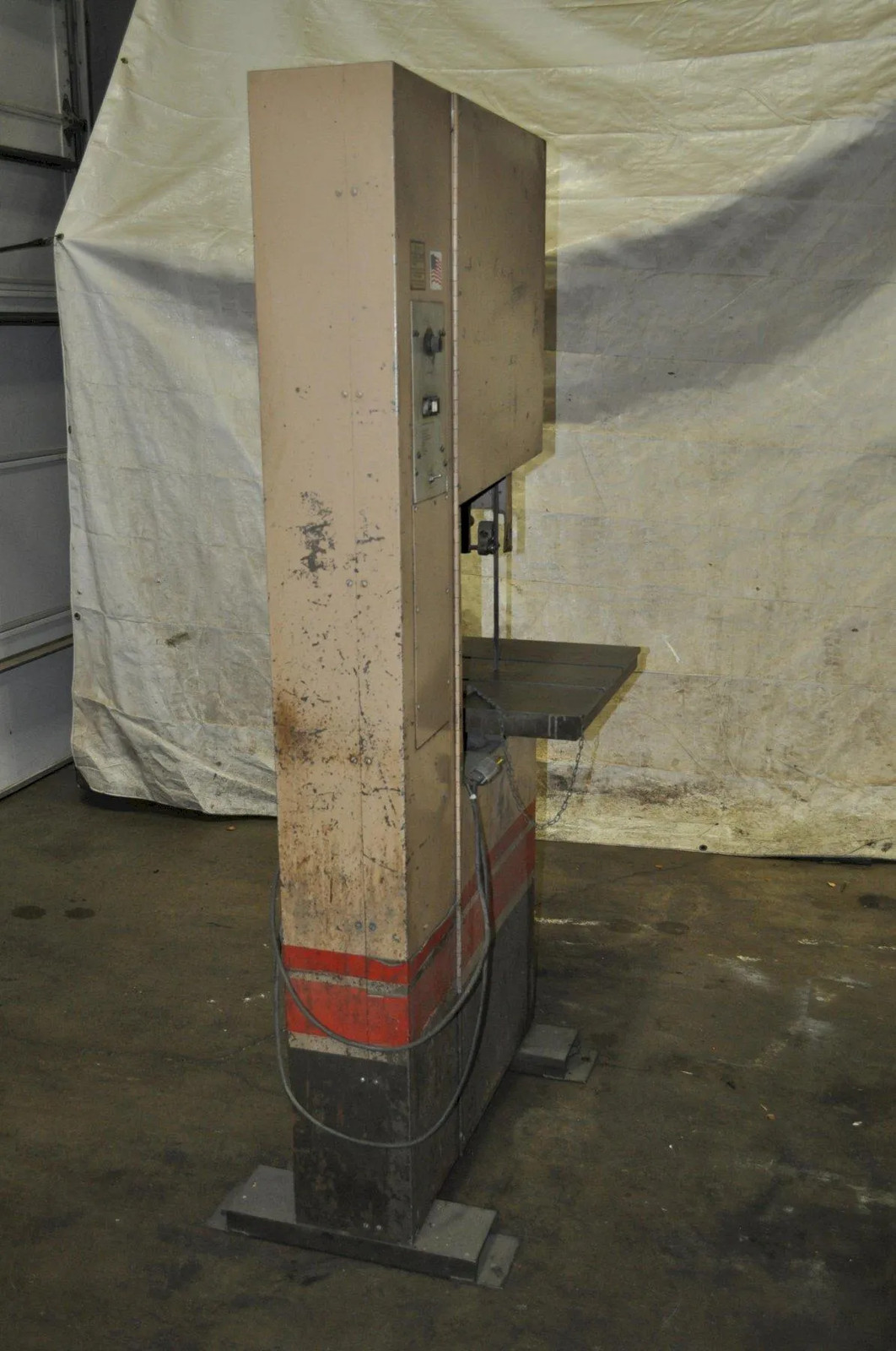 20″ WELLSAW VERTICAL BANDSAW