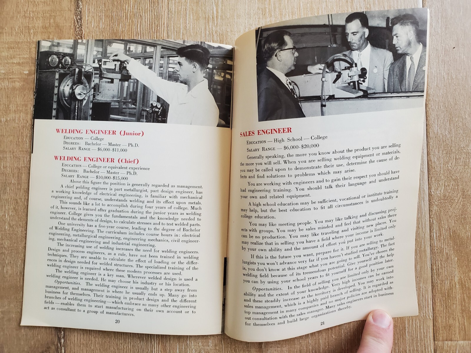 OPPORTUNITIES IN THE WELDING INDUSTRY American Welding Society 1965 Brochure