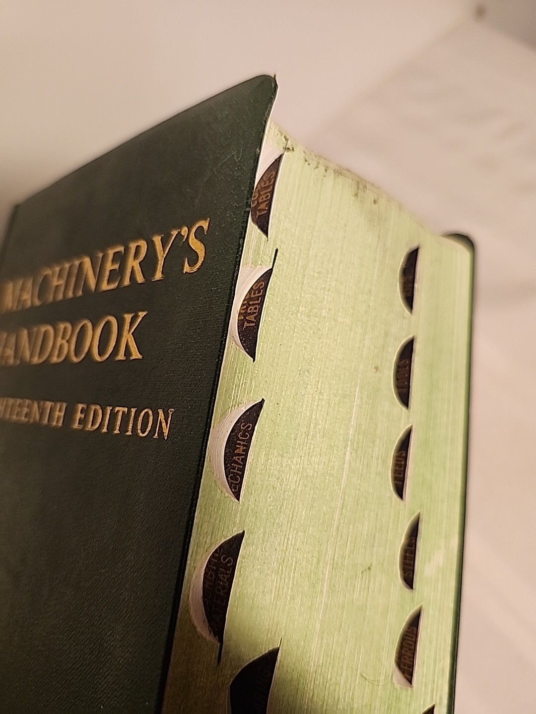 Machinery Handbook Eighteenth Edition Second Printing 1969 Industrial Press Inc