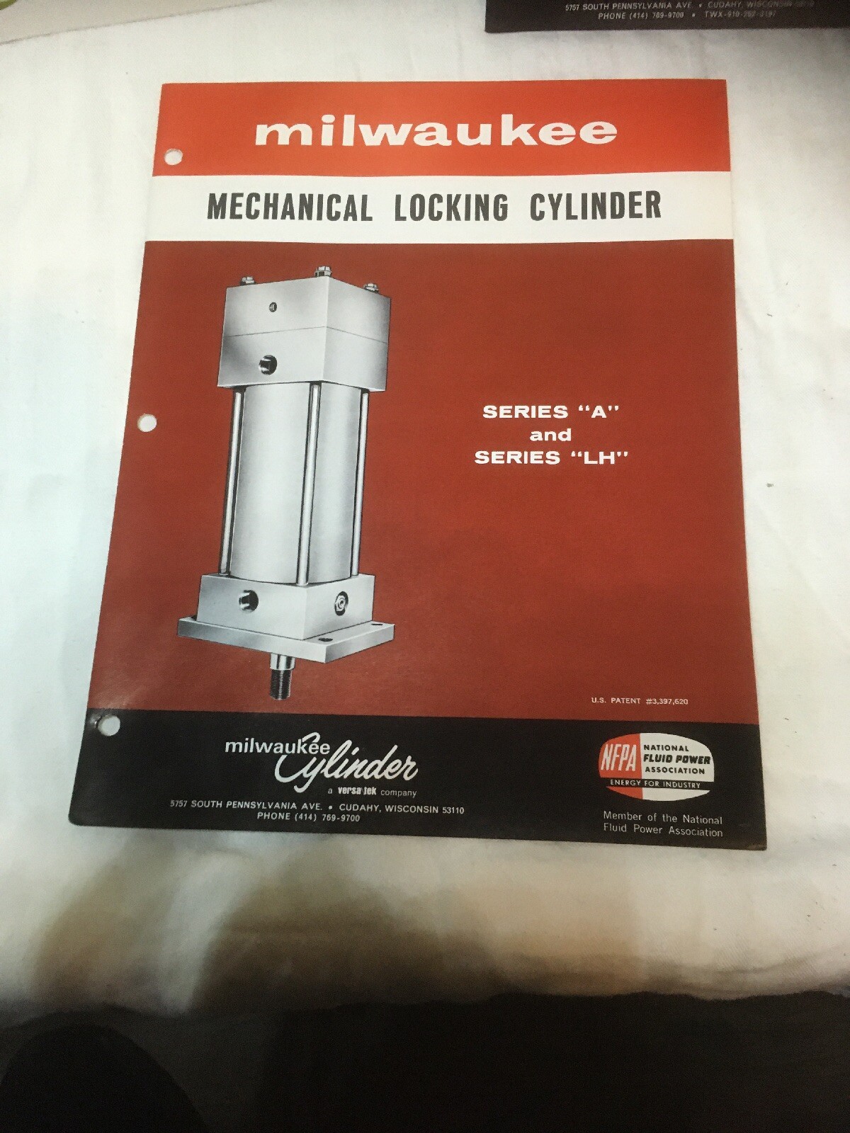Lot 7 Rare 1973 Milwaukee Cylinder Brochure/Catalogs Fluid Power Great Color