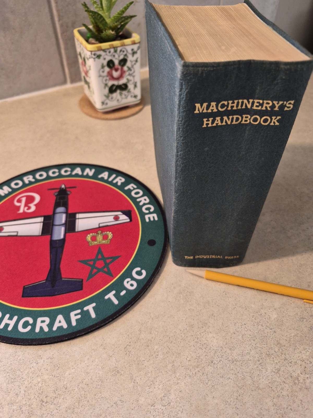 VINTAGE – 1943 “Machinery’s Handbook” (11th Edition, 4th Printing)