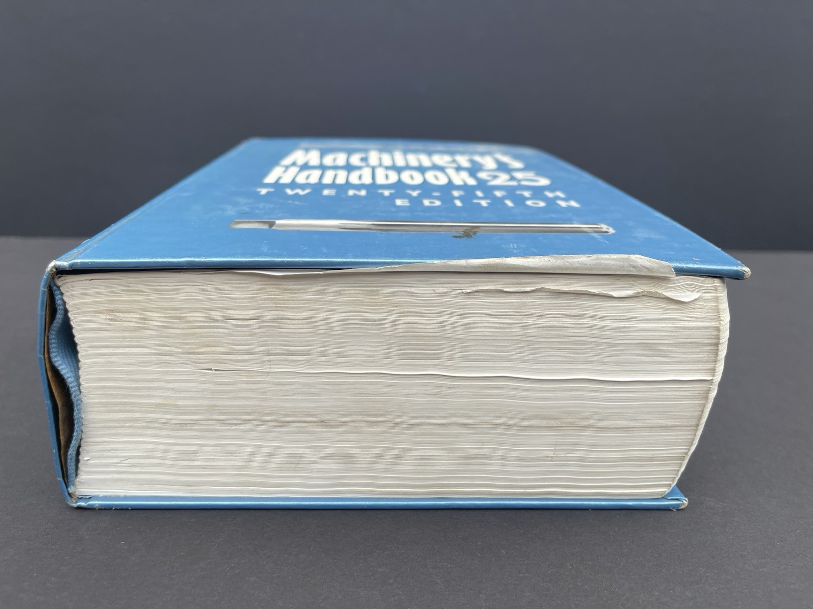 Industrial Press Machinery’s Handbook 25 Twenty-Fifth Edition Hardcover Book