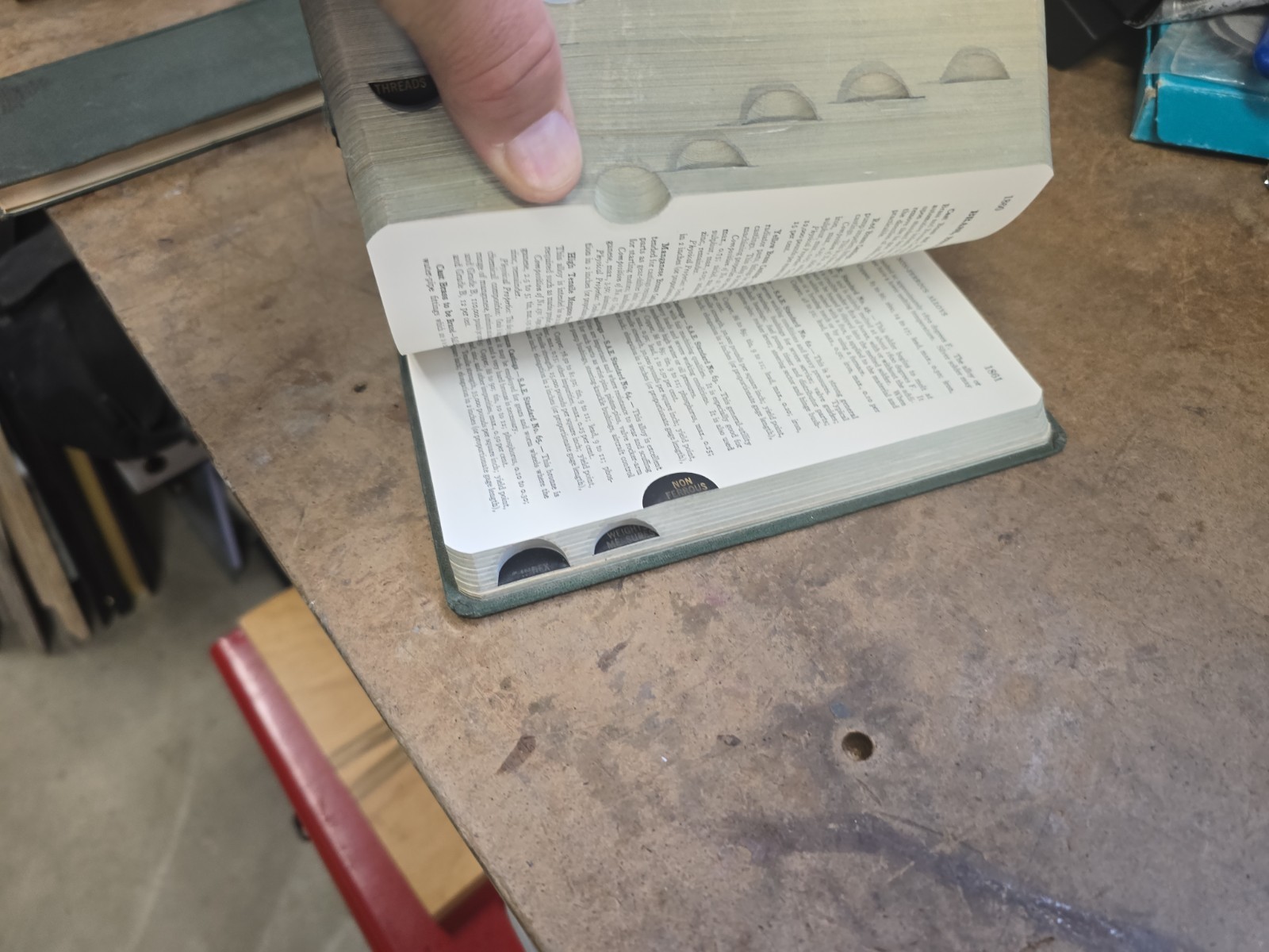 1964 Machinery’s Handbook Seventeenth Edition book