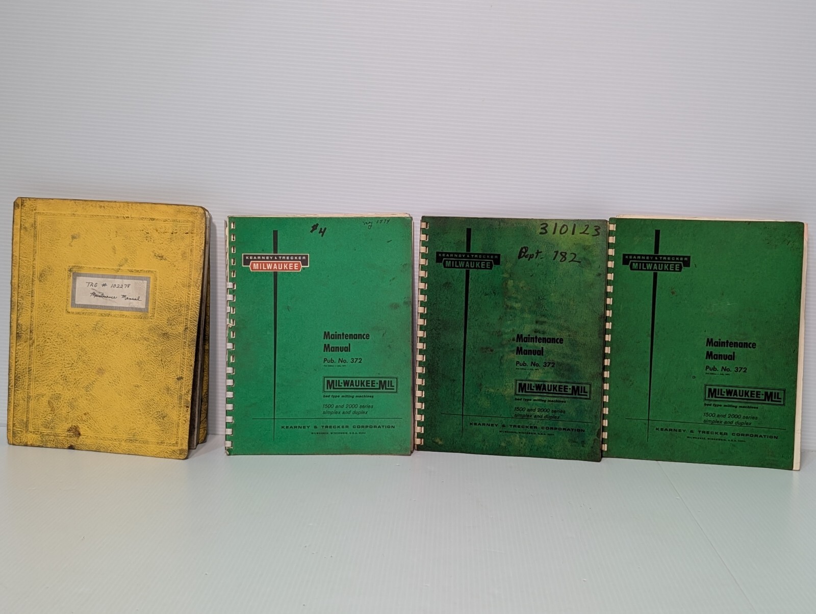 Lot of 4: Kearney & Trecker Milwaukee-Mil Pub. 372 Maintenance Manuals Bed-Type