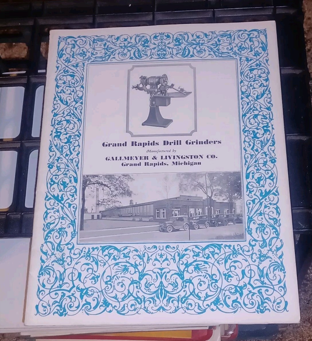 GALLMEYER & LIVINGSTON GRAND RAPIDS Michigan Tool DRILL GRINDERS Catalog Book !!