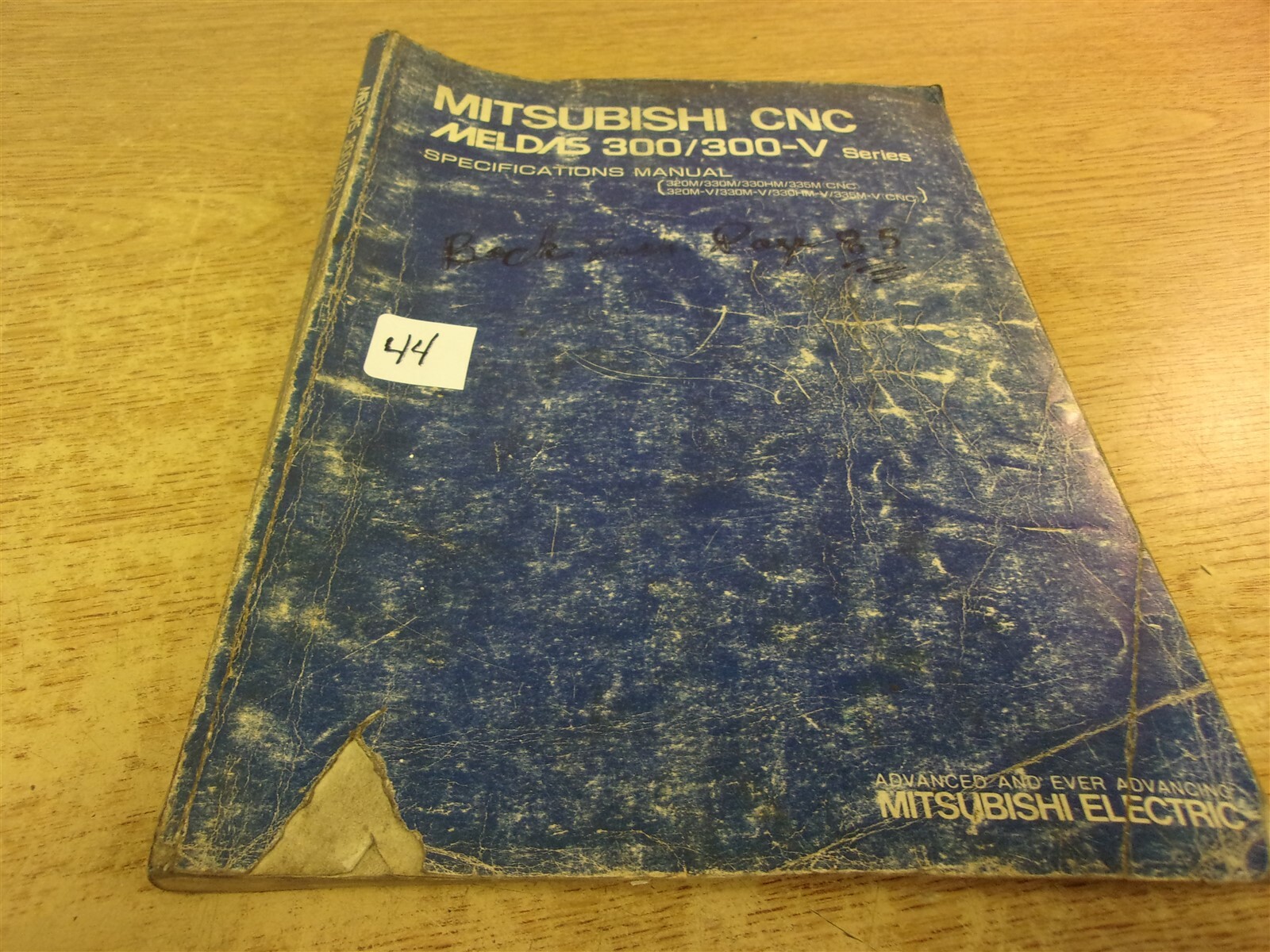 Mitsubishi CNC Meldas 300/300-V Specifications Manual BNP B3608A-E “44”
