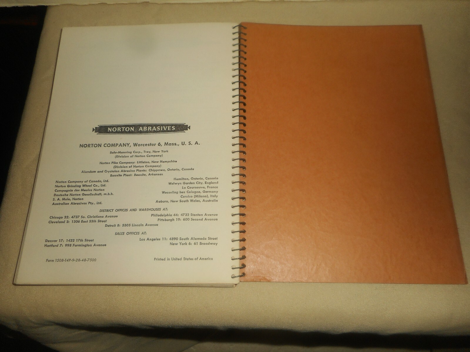 A Handbook on Abrasives and Grinding Wheels Manual 1946 NORTON Co. Worcester, MA