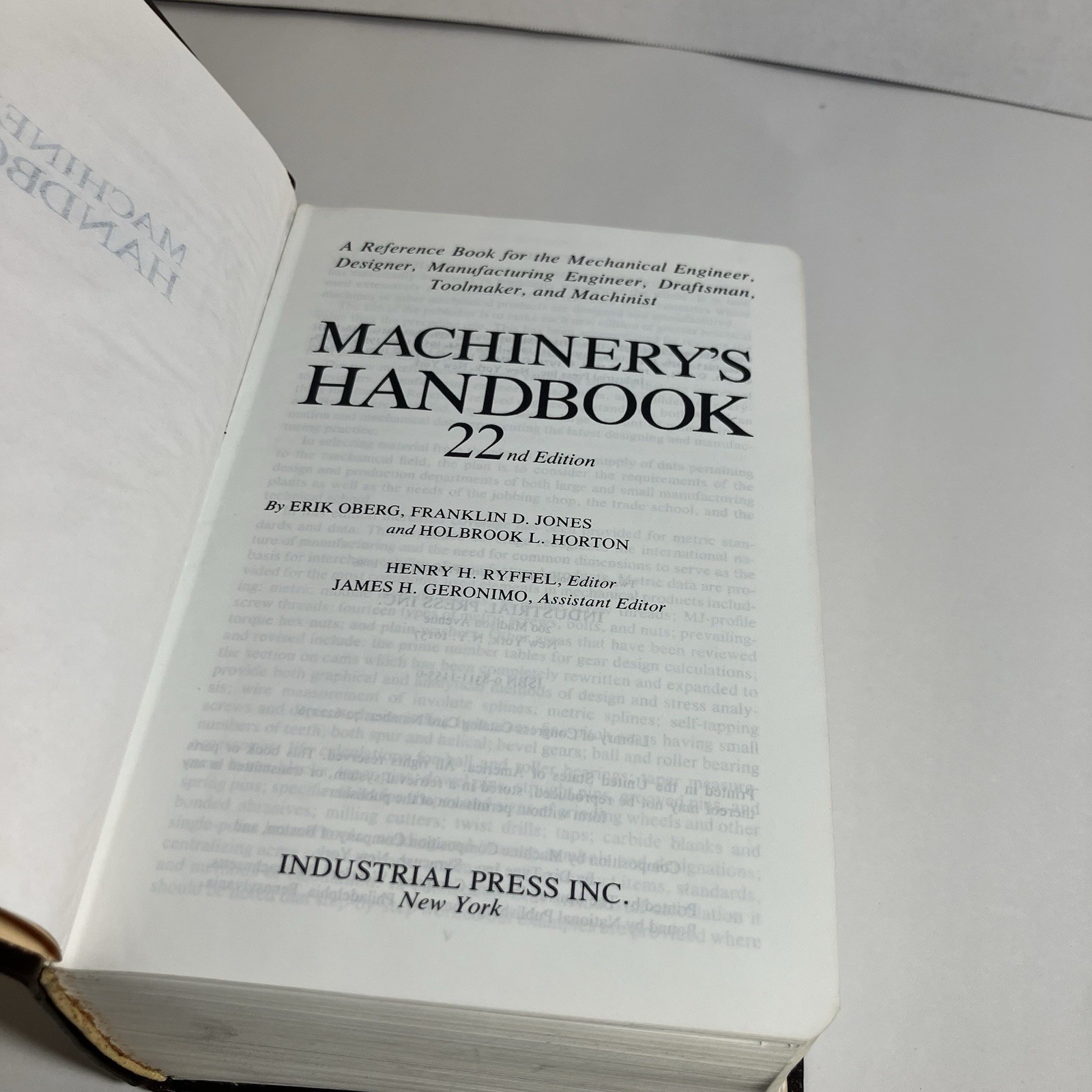Machinery’s Handbook 22nd Ed. 1986 Fourth Printing – Industrial Press