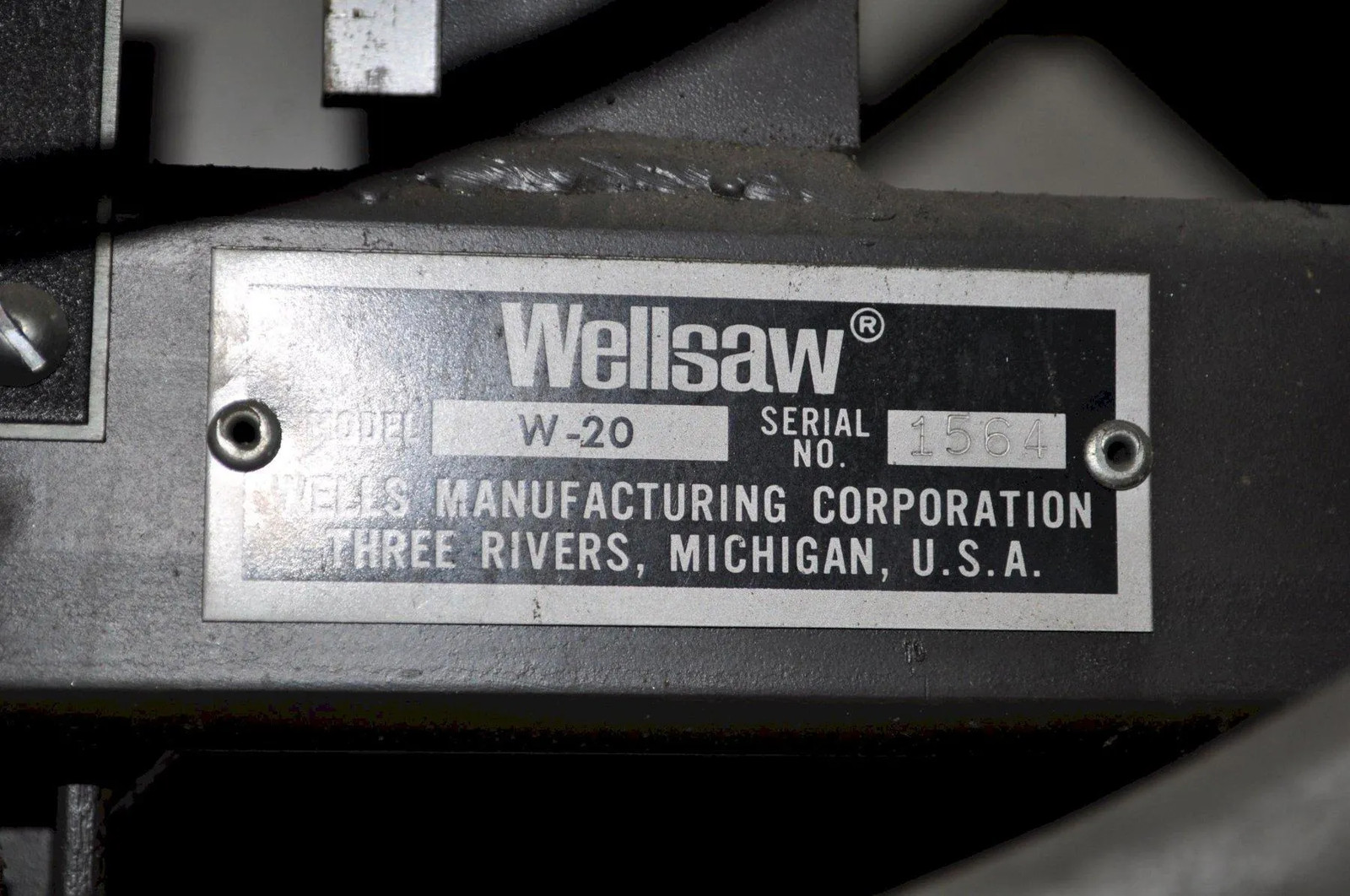 20″ WELLSAW VERTICAL BANDSAW