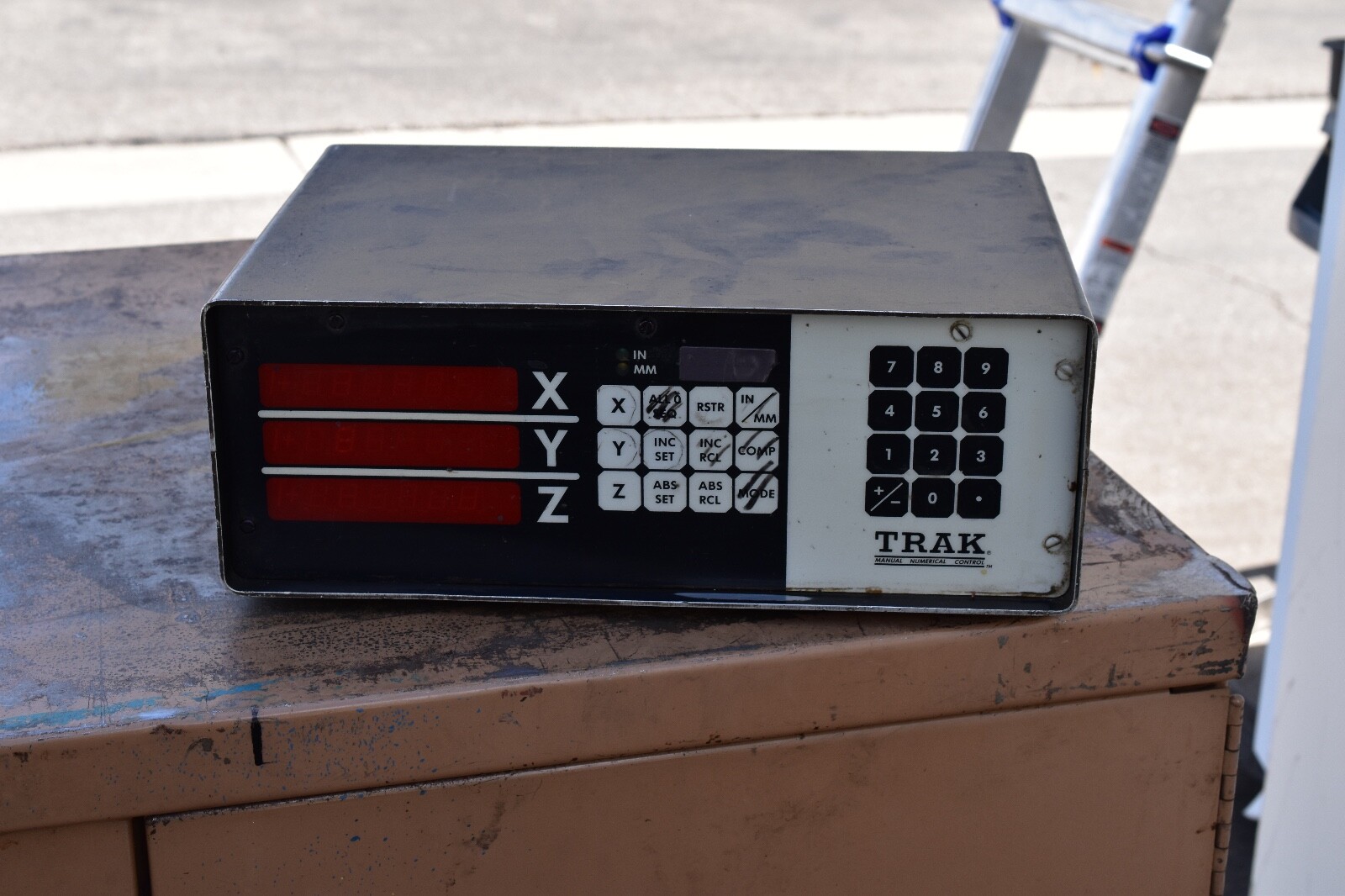 Southwestern Industries Inc TRAK manual numerical control XYZ