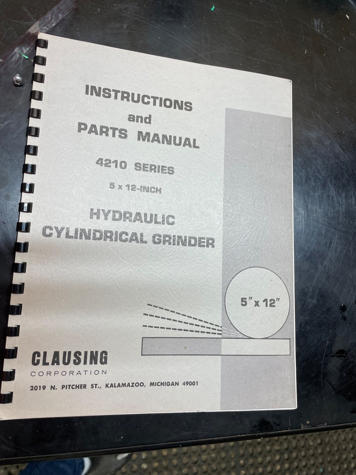 Clausing 4210 Series Hydraulic Surface Grinder Instruction & Parts Manual