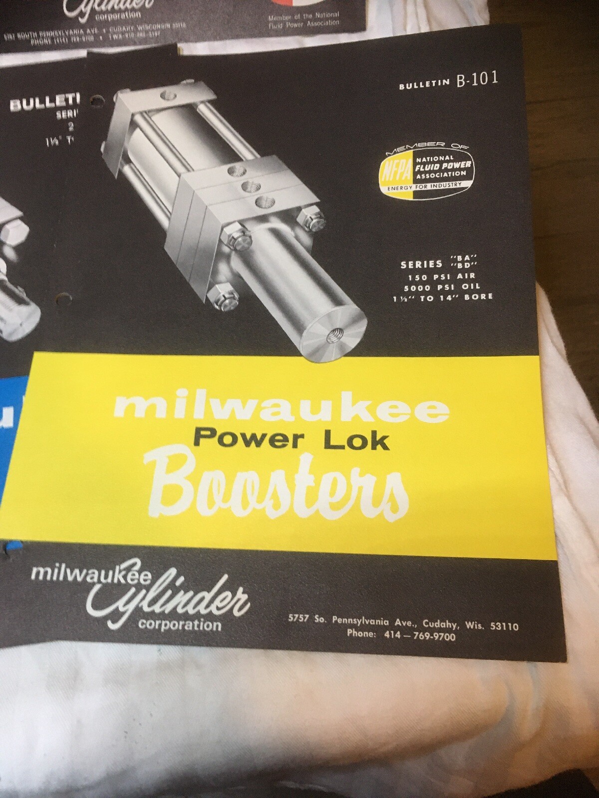 Lot 7 Rare 1973 Milwaukee Cylinder Brochure/Catalogs Fluid Power Great Color