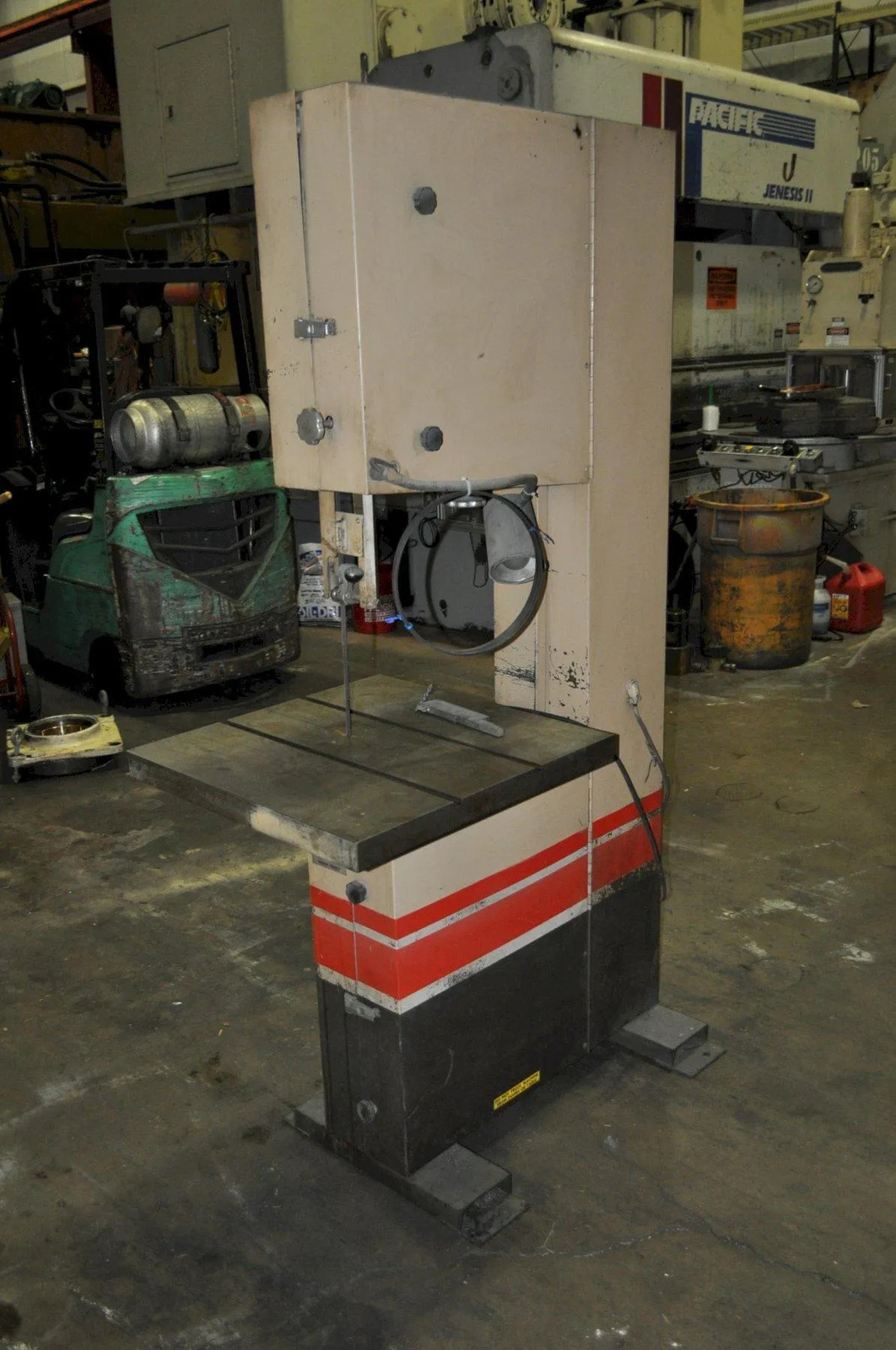 20″ WELLSAW VERTICAL BANDSAW