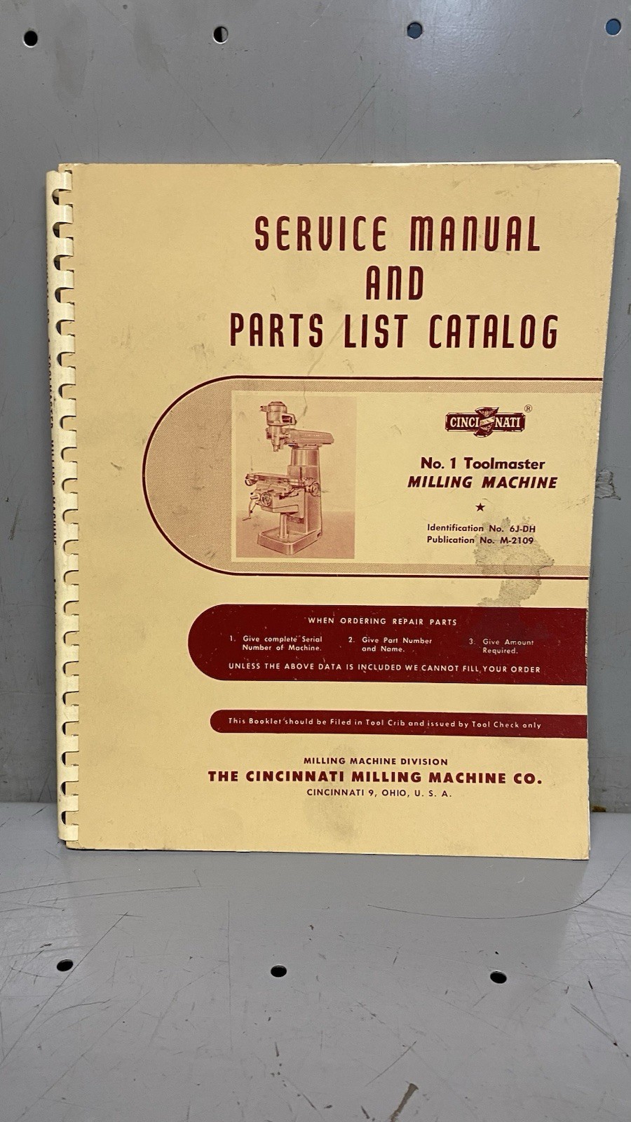 Cincinnati Milling Machine Co. No.. 1 Tool-master Milling Machine Manual
