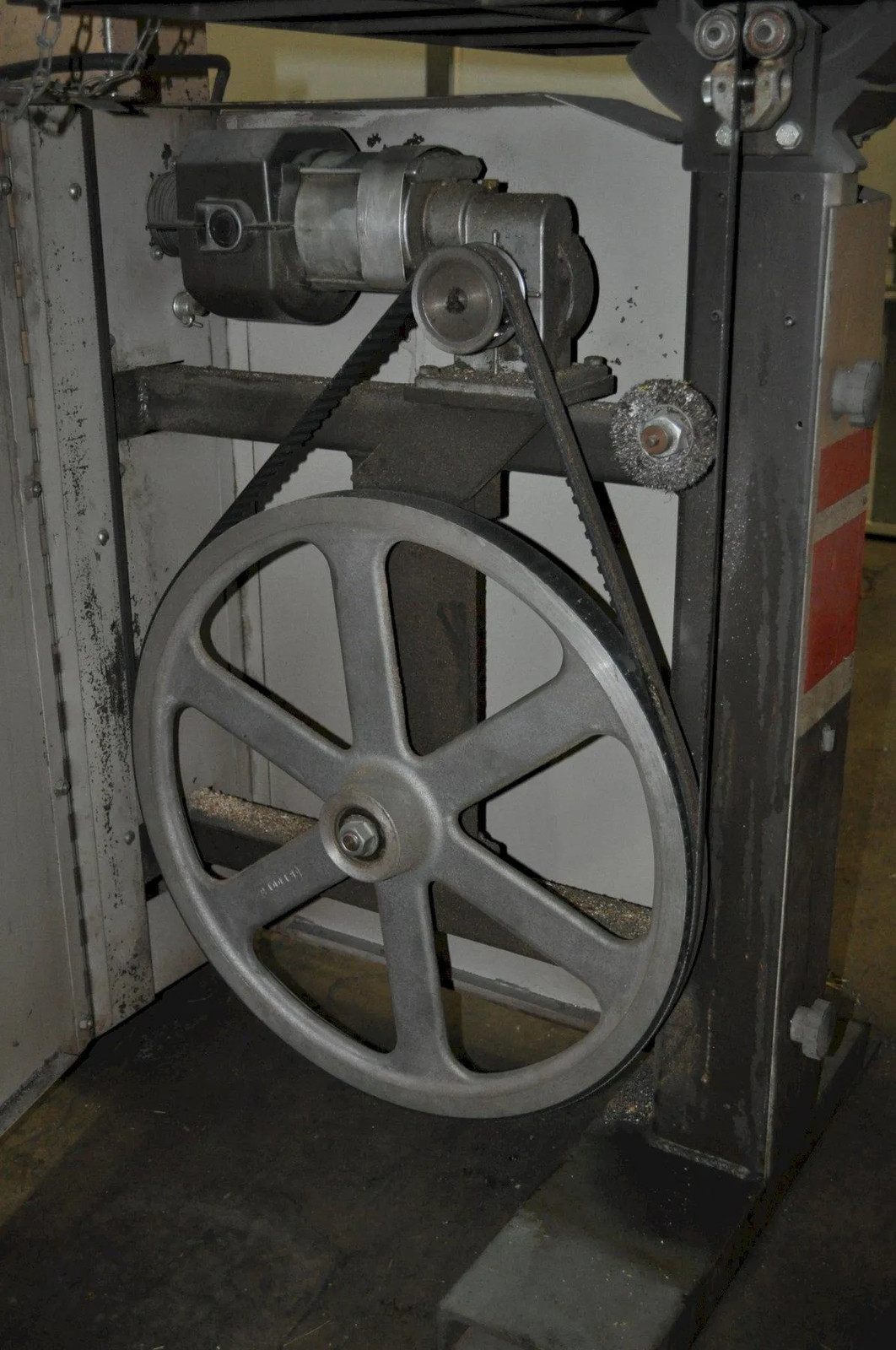 20″ WELLSAW VERTICAL BANDSAW