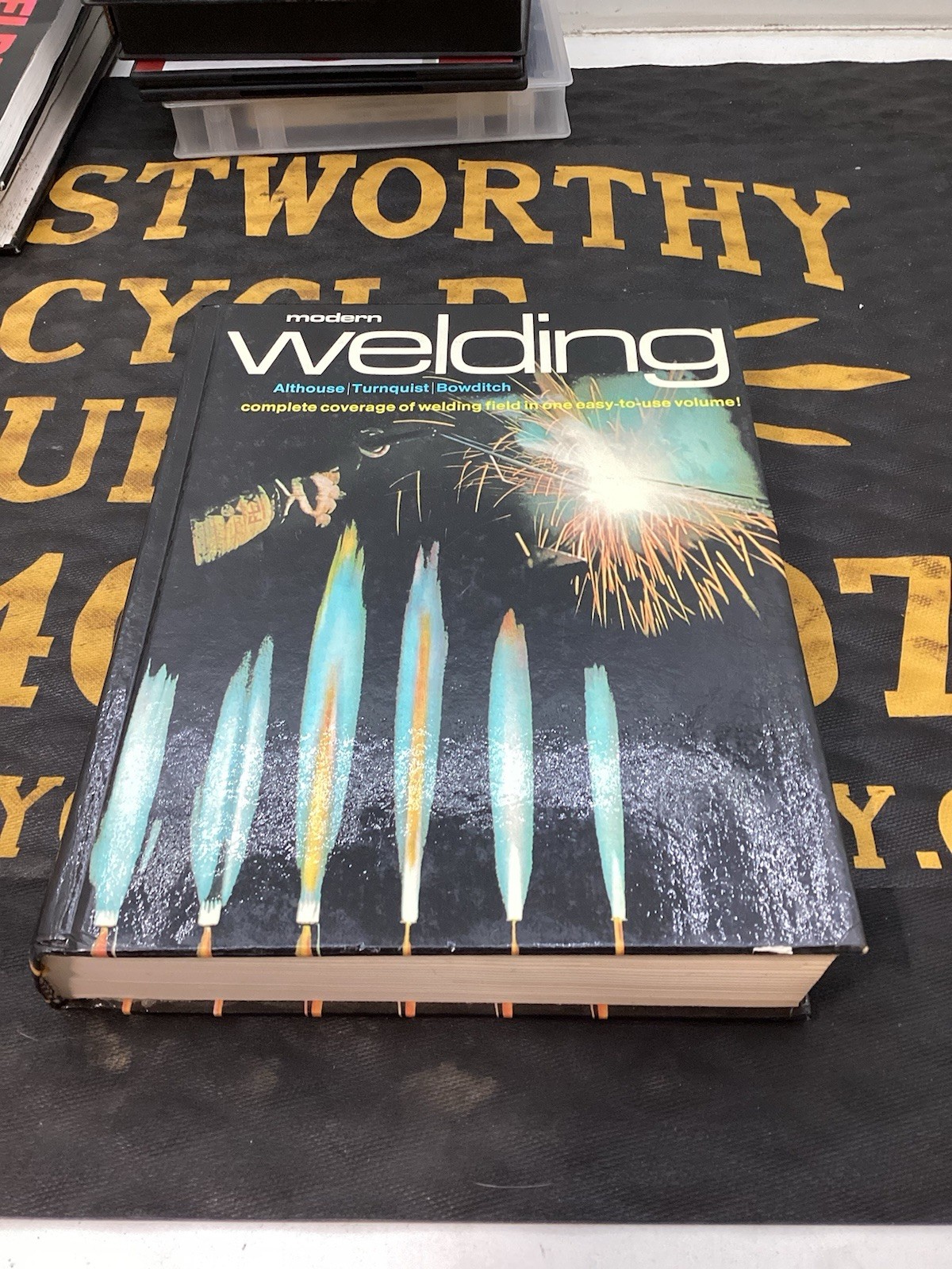 METAL FABRICATION TRAINING VHS DVD & BOOK LOT WELDING SHAPING SPINNING CHOPPING