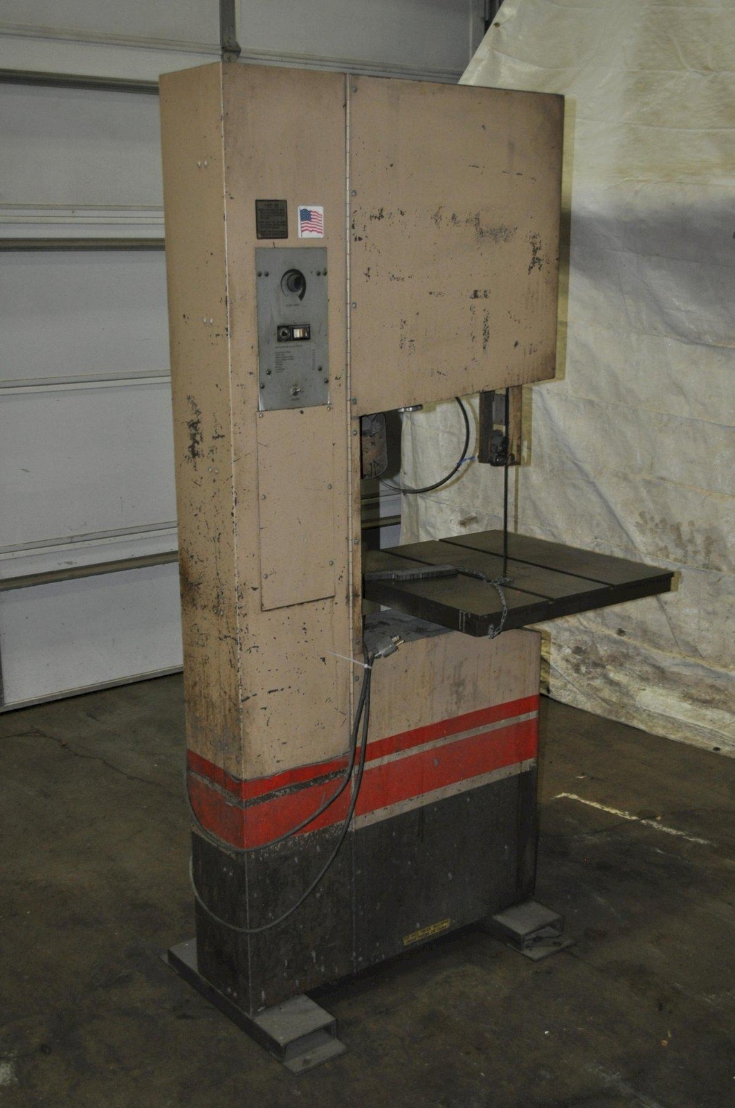 20″ WELLSAW VERTICAL BANDSAW
