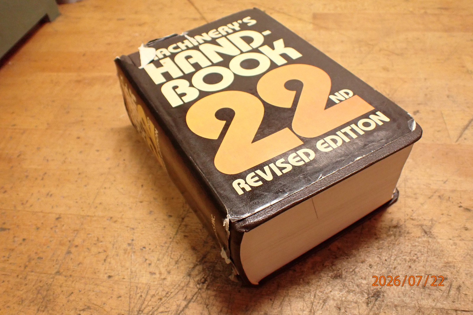 LOT 75: VINTAGE MACHINERY’S HANDBOOK MACHINIST BOOK
