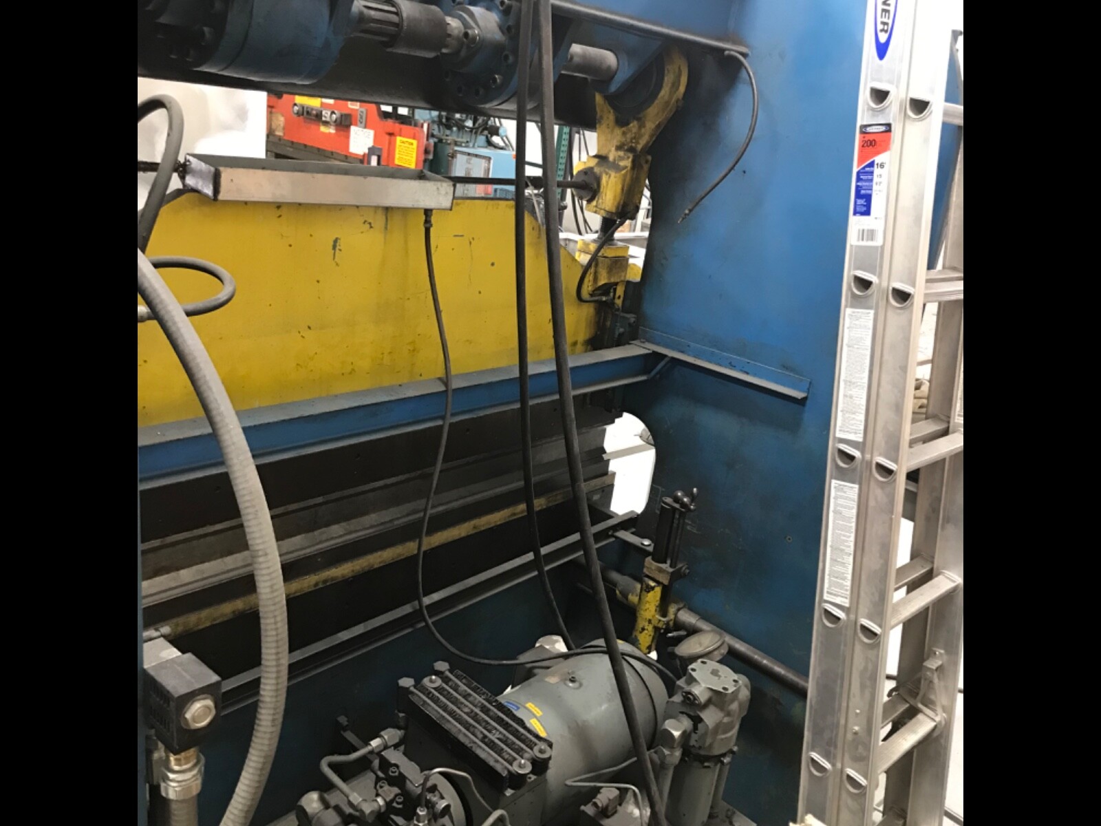 Press Brake, 3 phase, does not come with dies