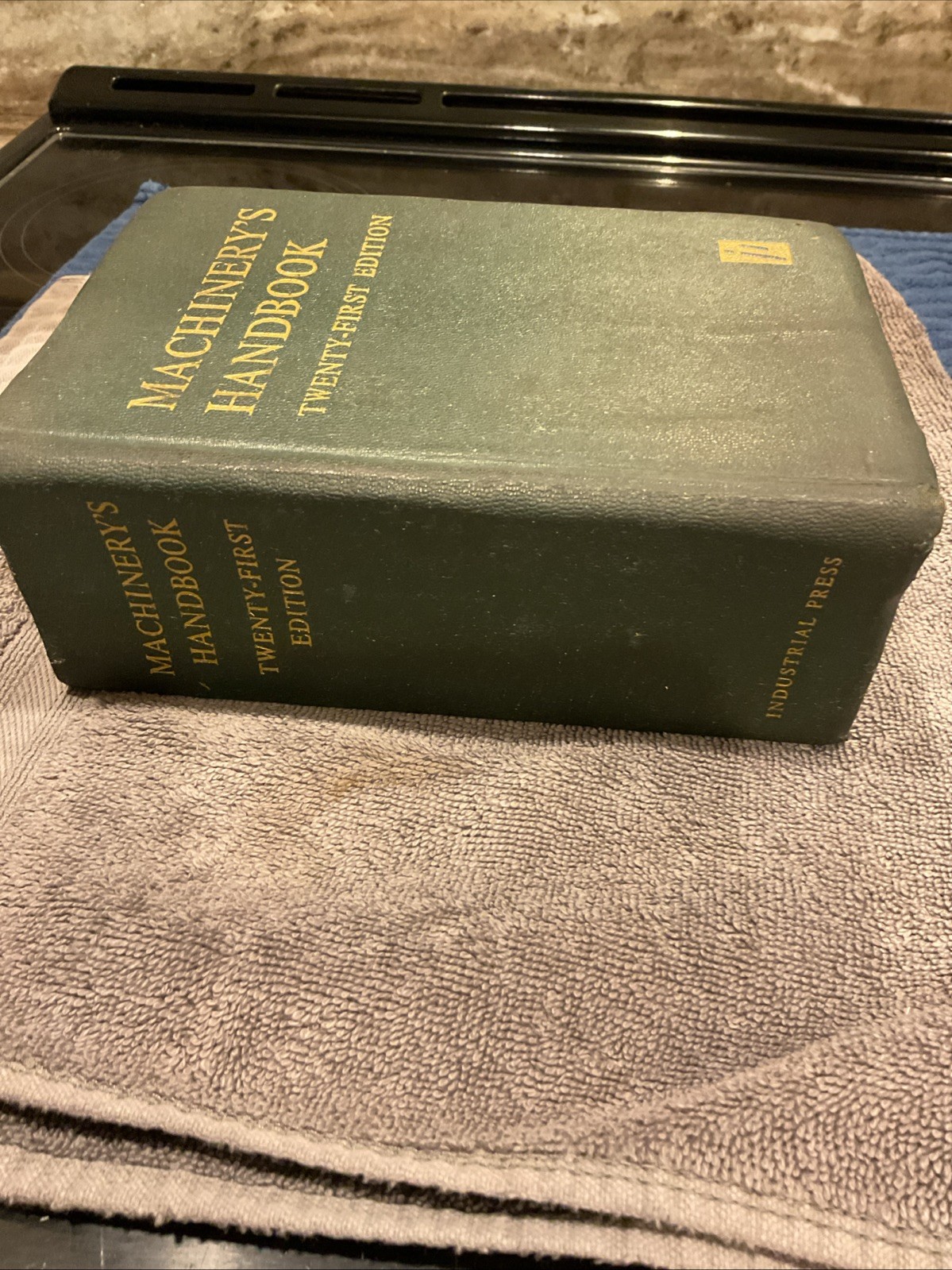 Machinery’s Handbook 21st Edition Industrial Press Machinist Reference Book