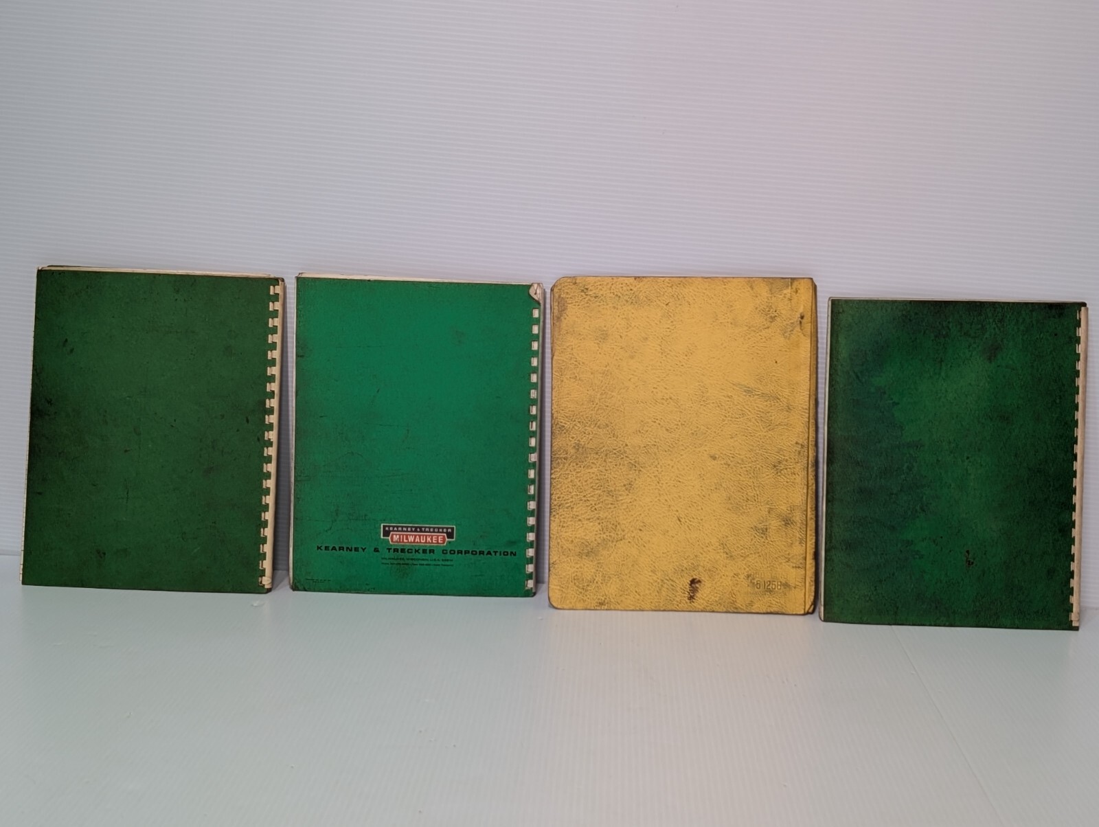 Lot of 4: Kearney & Trecker Milwaukee-Mil Pub. 372 Maintenance Manuals Bed-Type
