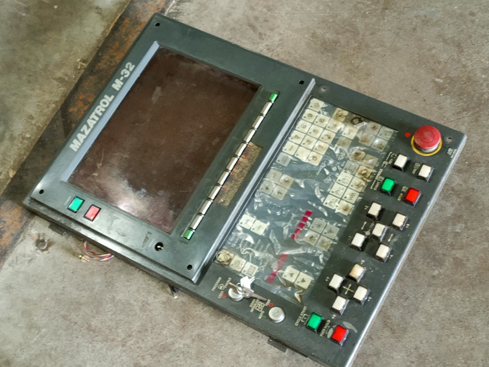 Mitsubishi Mazatrol M-32 CNC System Operation Interface Board YZ443B-3 with Keys