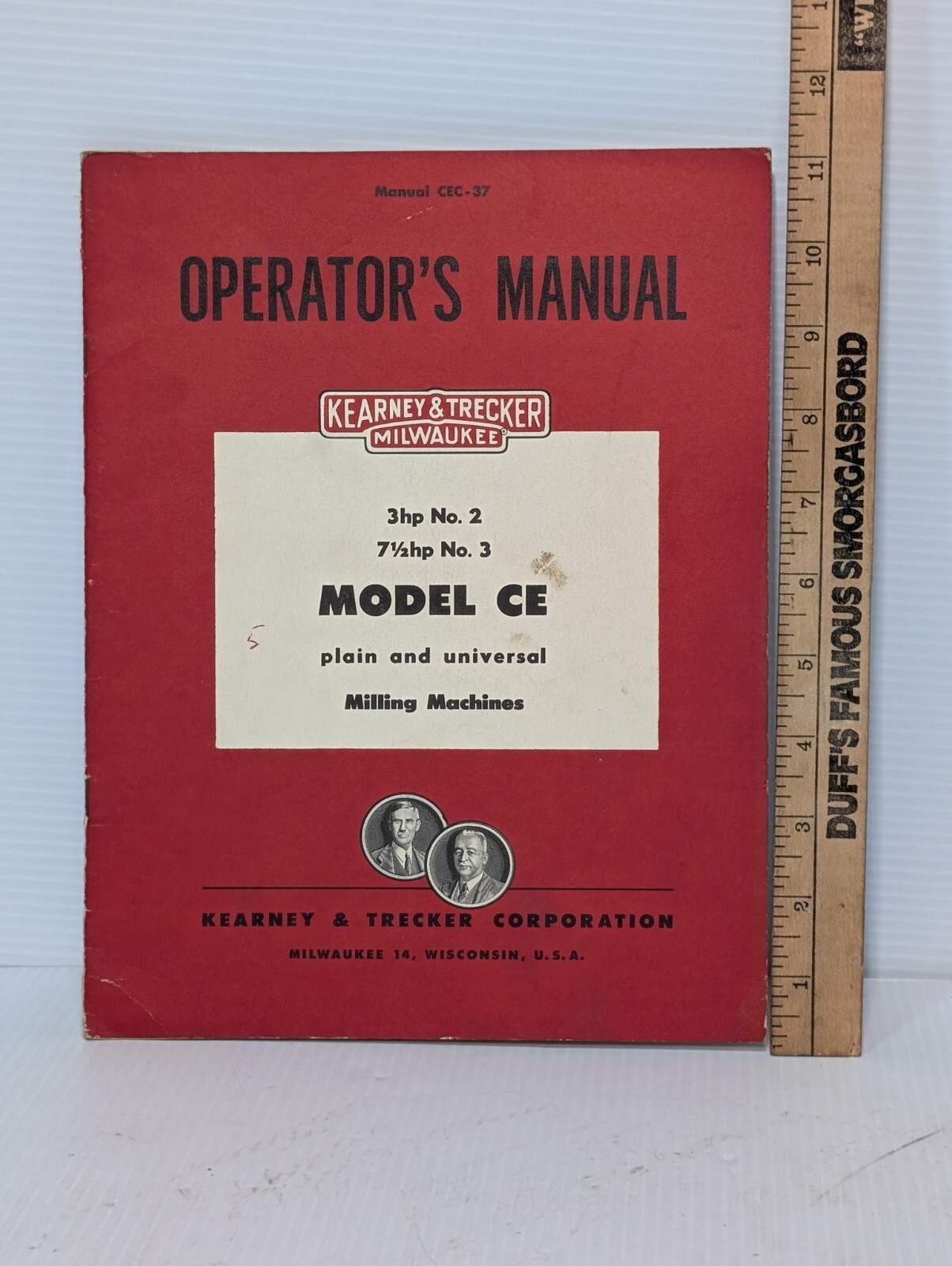 Kearney & Trecker CEC-37 Model CE Plain & Univ. Milling Machine Operators Manual