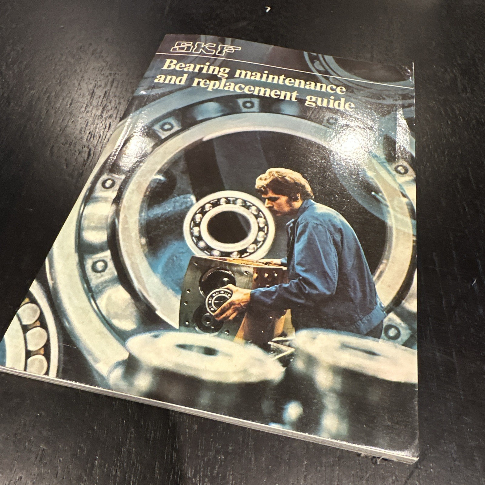 SKF Bearing Maintenance and Replacement Guide 1977 English Publication