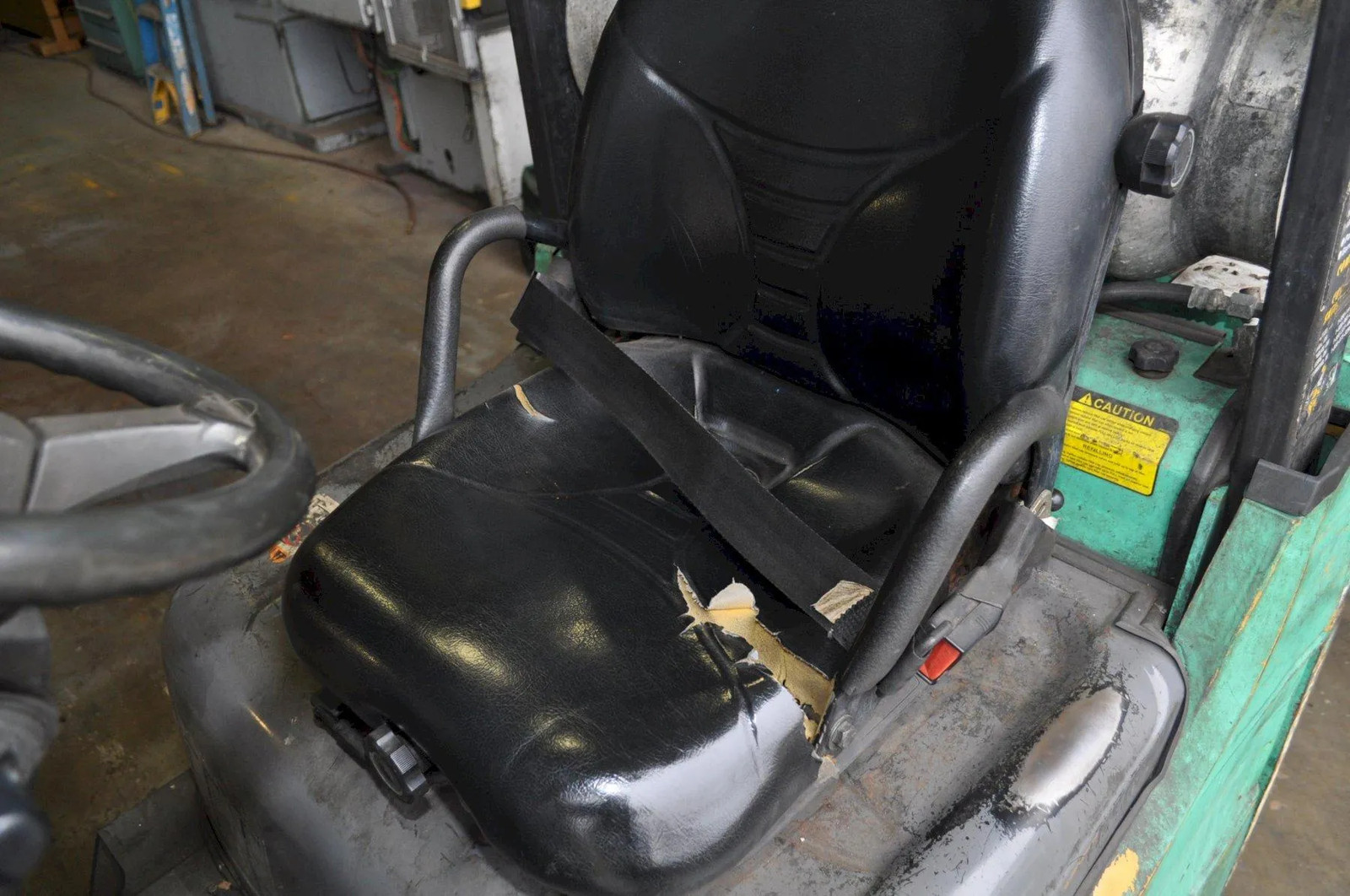 2500 LB Mitsubishi LP Forklift